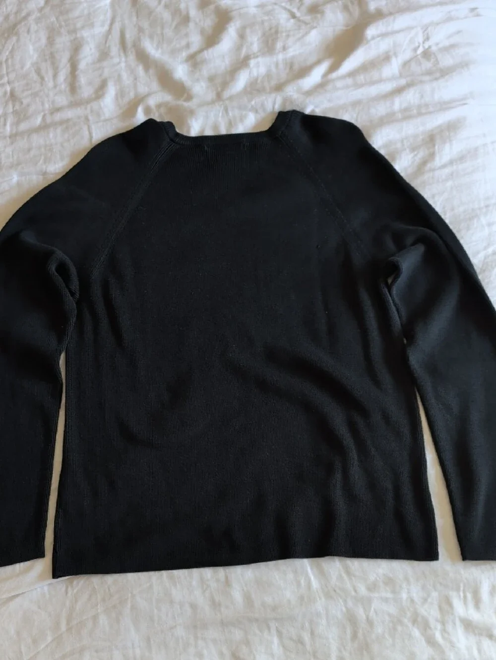 Banana Republic Men's Black Crewneck Sweater - Classic Knit